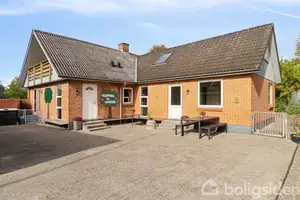 Villa på Hadbjergvej 1, 8370 Hadsten