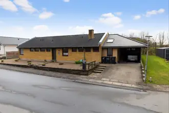 Villa på Klaus Berntsens Vej 250, Højby, 5260 Odense S