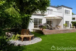 Villa på Vermehrensvej 8, 2930 Klampenborg