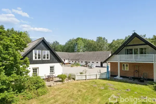 Landejendom på Tvorupvej 11, 9520 Skørping
