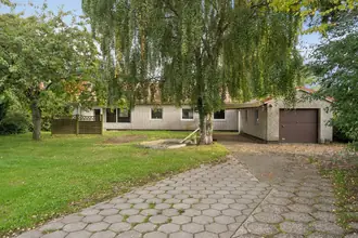 Villa på Hjelmdrupvej 5, 6040 Egtved