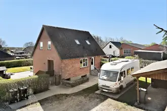 Villa på Vinkelvej 14, 8723 Løsning