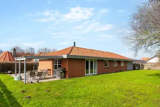 Villa på Kratholmvej 11, Fangel, 5260 Odense S