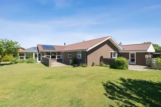 Villa på Tulipanvej 2, Åbyen, 9850 Hirtshals