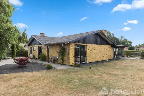 Villa på Birkedalsvej 8, 9900 Frederikshavn