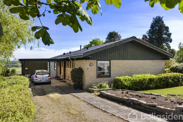 Villa på Grenstenvej 19, 8870 Langå