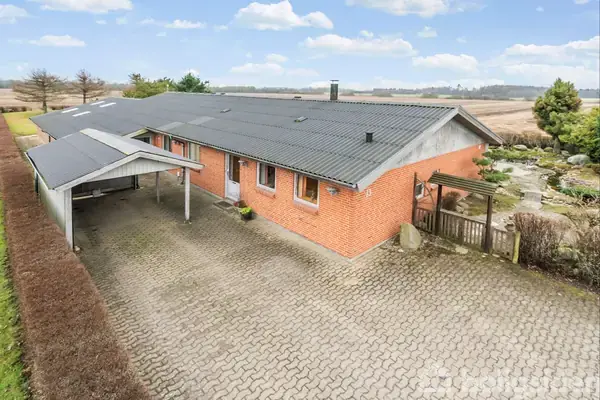 Villa på Skåphusvej 13, 7451 Sunds