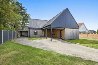Villa på Egå Strandvej 12, 8250 Egå