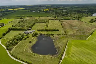 Landejendom på Tørrildvej 5, 7300 Jelling