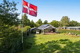 Fritidshus på Bakkedraget 16, Strand Esbønderup, 3250 Gilleleje