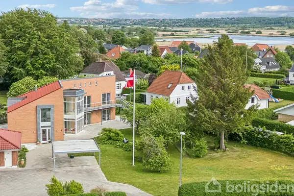 Villa på Fladbrovej 7+9, 8920 Randers NV