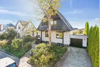 Villa på Helgesvej 16, 8230 Åbyhøj