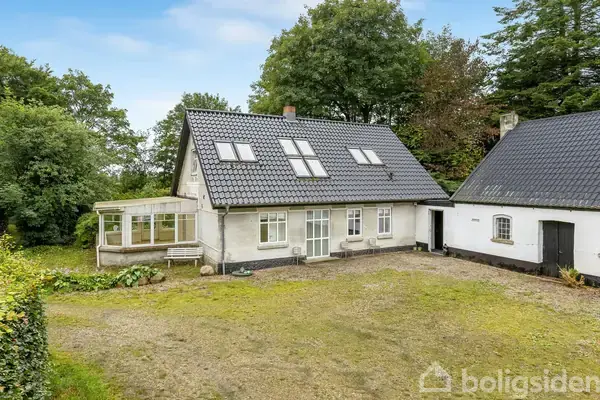 Landejendom på Tranbjergvej 28, 6800 Varde