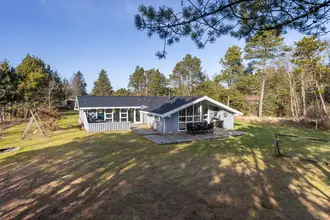 Fritidshus på Doppen 8, Bratten, 9981 Jerup