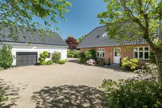 Villa på Bredstenvej 52, 7182 Bredsten