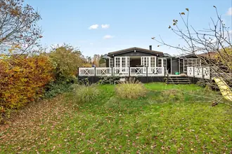 Fritidshus på Løvsangervej 14, Langesø, 3080 Tikøb