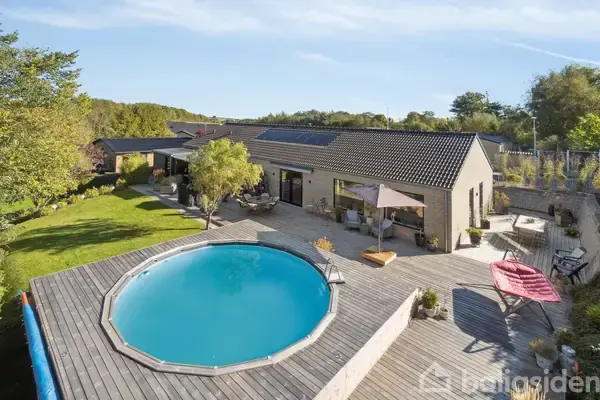 Villa på Kærvej 1A, 8362 Hørning