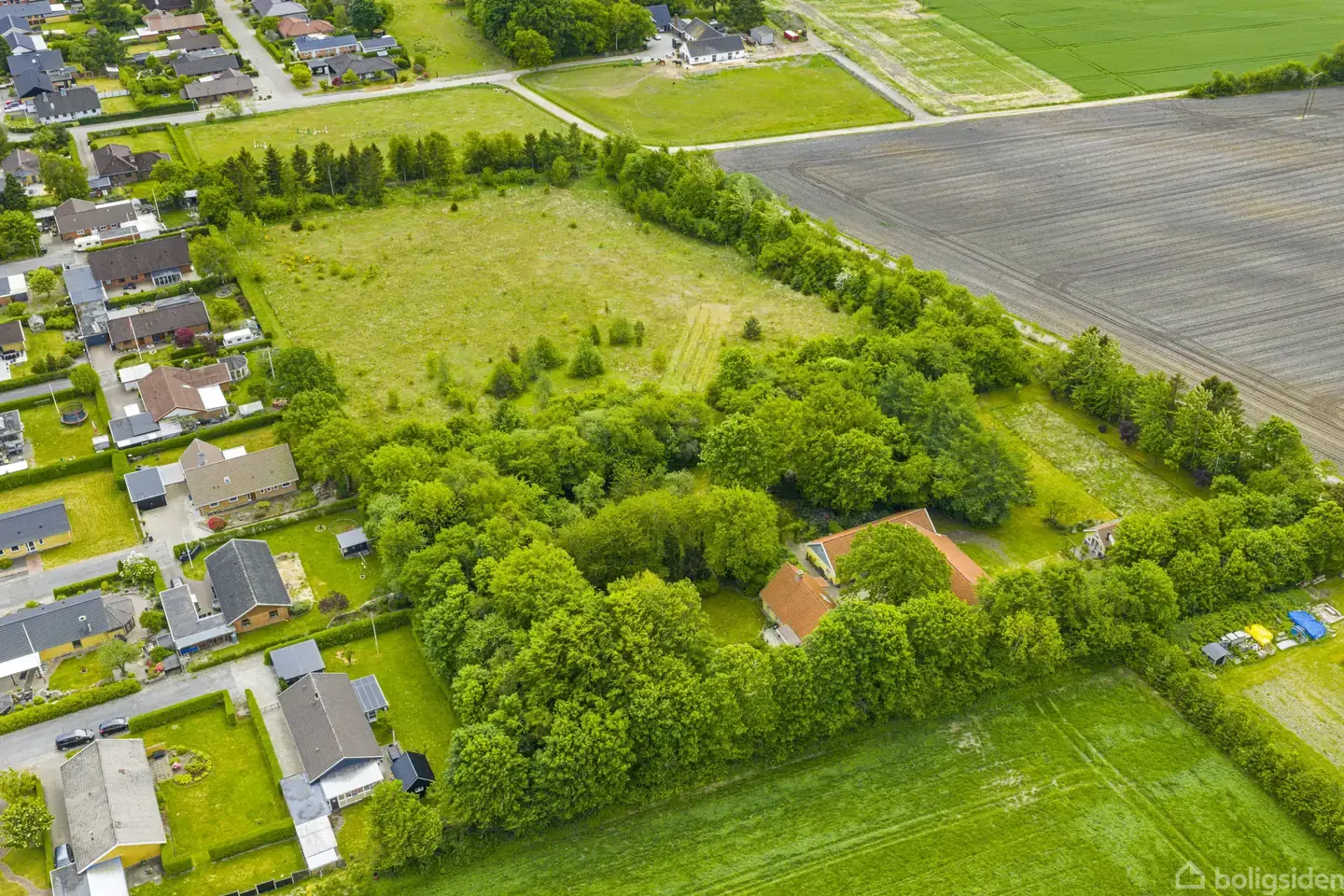 Landejendom på Kæruldvej 32, 7400 Herning