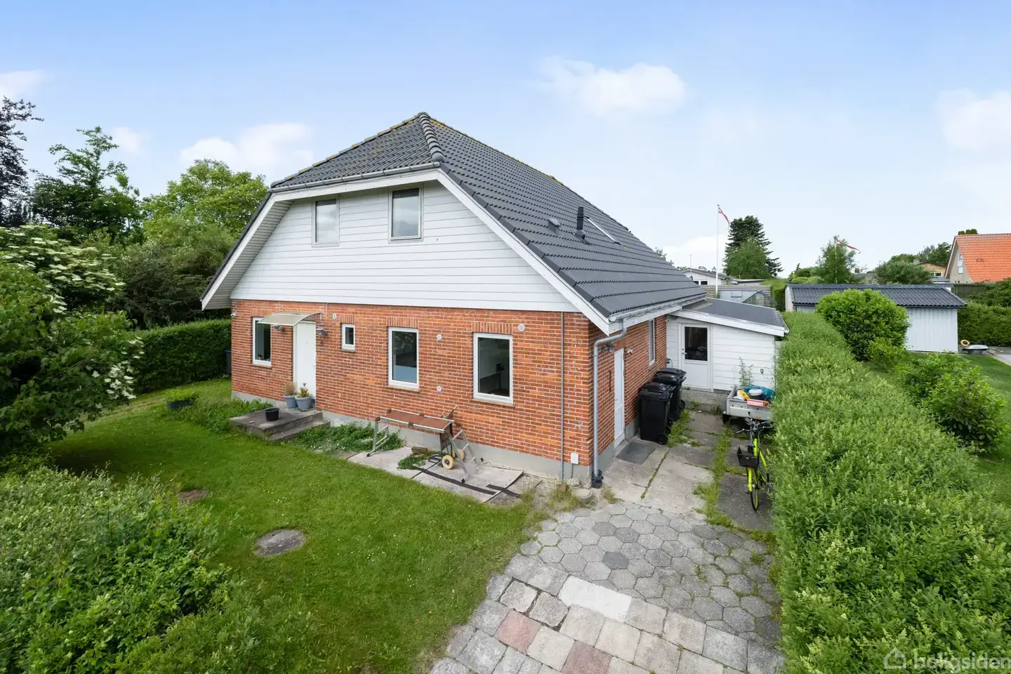 Stor familievilla – rolig adresse med fem minutters gang til Ballerup Centret