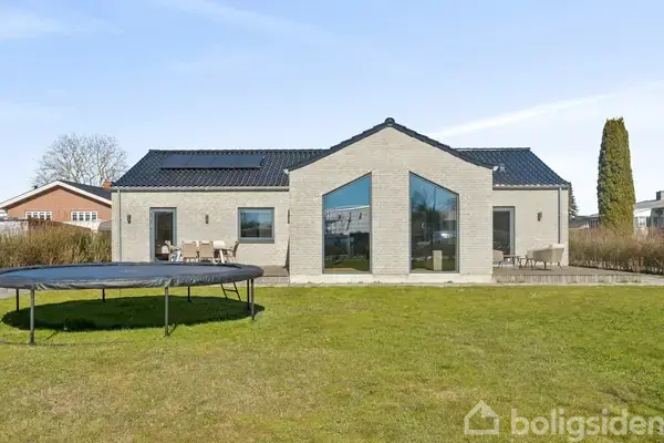 Villa på Humlemarksvej 12, 2605 Brøndby