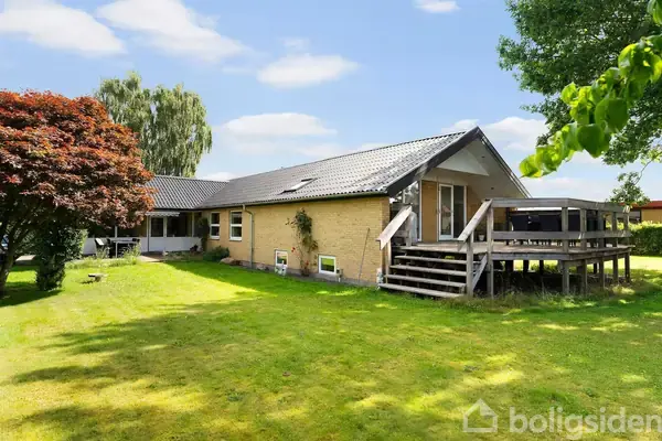 Villa på Cikorievej 13, 8763 Rask Mølle