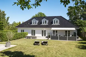 Villa på Vestre Paradisvej 44, Øverød, 2840 Holte