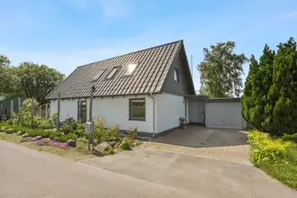 Villa på Vadum Kirkevej 103, 9430 Vadum