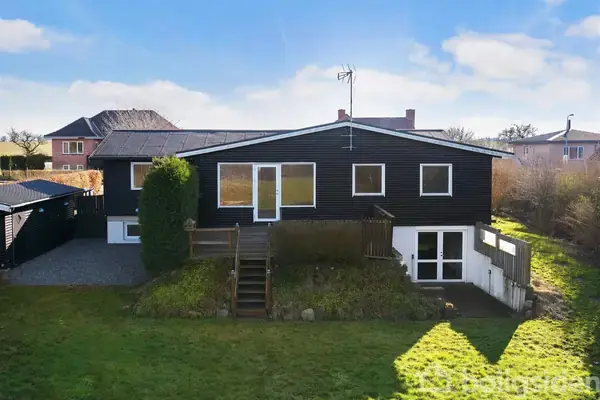 Villa på Toksværd Bygade 6, 4684 Holmegaard