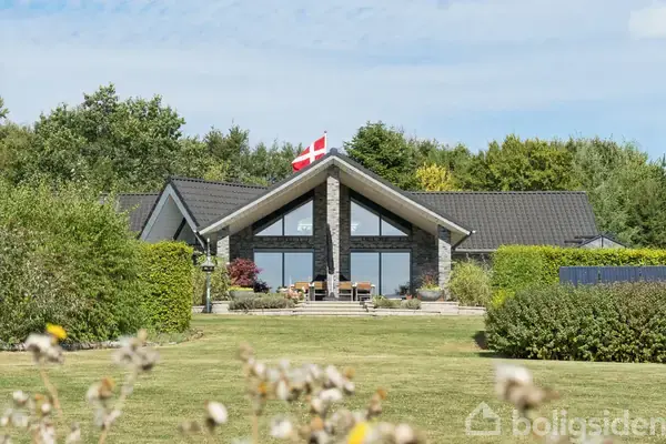 Landejendom på Landevejen 6, 7860 Spøttrup