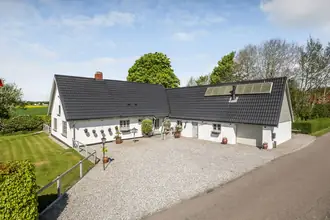 Villa på Sortemosevej 1, Karlby, 8543 Hornslet