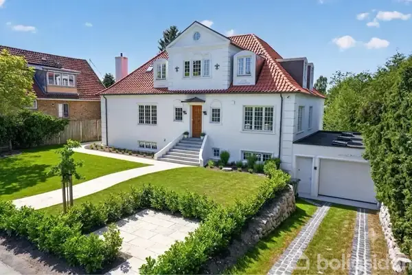 Villa på Bernstorfflund Alle 17, 2920 Charlottenlund