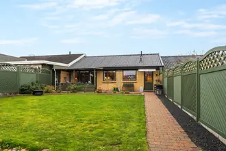 Rækkehus på Ildfuglevænget 202, Hjallese, 5260 Odense S