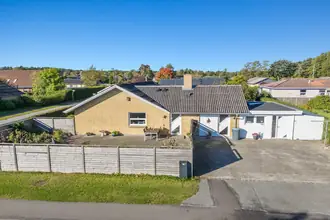 Villa på Vilhelm Becks Vej 74, Elling, 9900 Frederikshavn