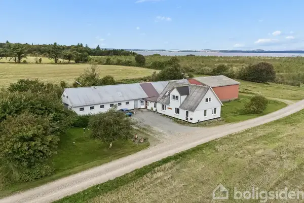 Landejendom på Feggesundvej 51, 7900 Nykøbing M