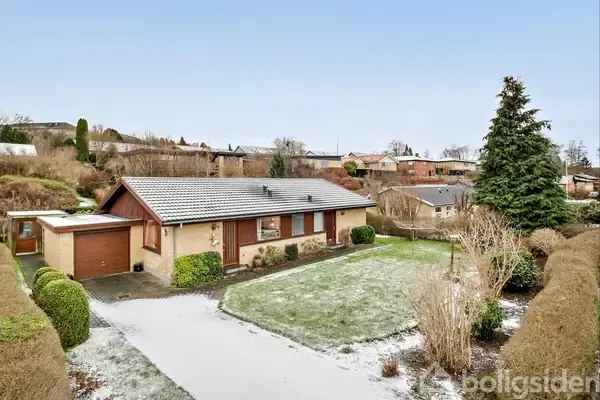 Villa på Under Bakken 5, 3400 Hillerød