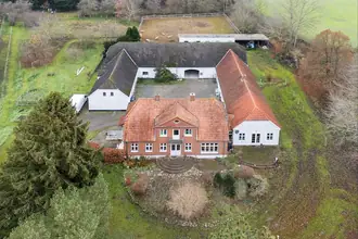 Landejendom på Korupvej 27, Gammel Korup, 5210 Odense NV