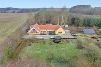 Landejendom på Kraghedevej 5, 8850 Bjerringbro