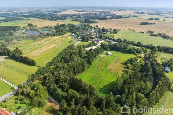 Landejendom på Lindholmvej 17, 3550 Slangerup