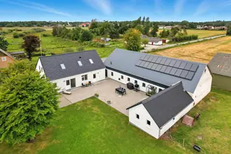 Landejendom på Klostergade 15, 6622 Bække