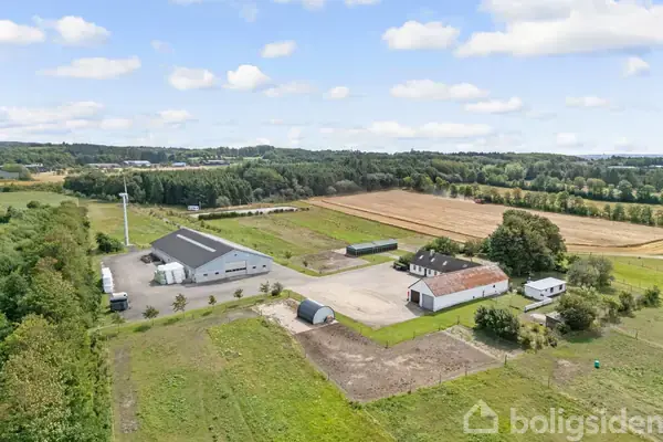 Landejendom på Vang Mark 72, 9380 Vestbjerg