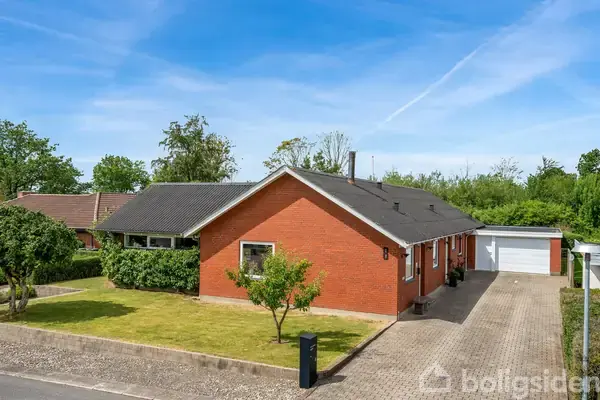 Villa på Junovej 8, 6600 Vejen