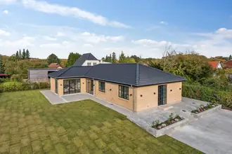 Villa på Bredevej 107A, 2830 Virum