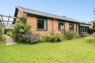 Villa på Åparken 101, 2605 Brøndby