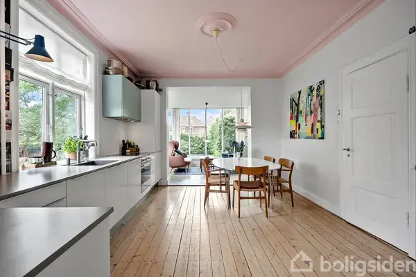 Villalejlighed på Åløkkevej 25, st., 2720 Vanløse