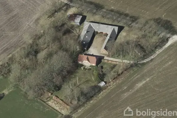 Landejendom på Kirkevænget 6, 6920 Videbæk