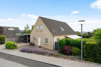 Villa på Rådyrleddet 22, 3660 Stenløse