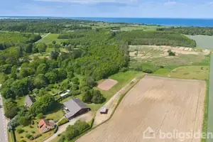 Landejendom på Torupvejen 57, 3390 Hundested