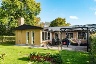 Rækkehus på Ålholmvej 79, Tjørring, 7400 Herning