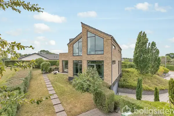 Villa på Asmusgårdsvej 38, 8520 Lystrup