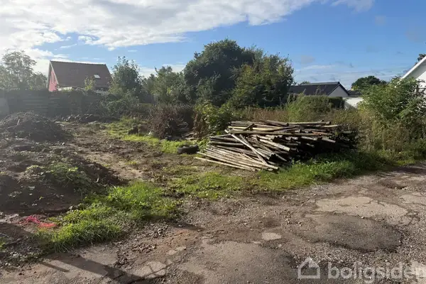 Helårsgrund på Skovdalsvej 1, 3300 Frederiksværk